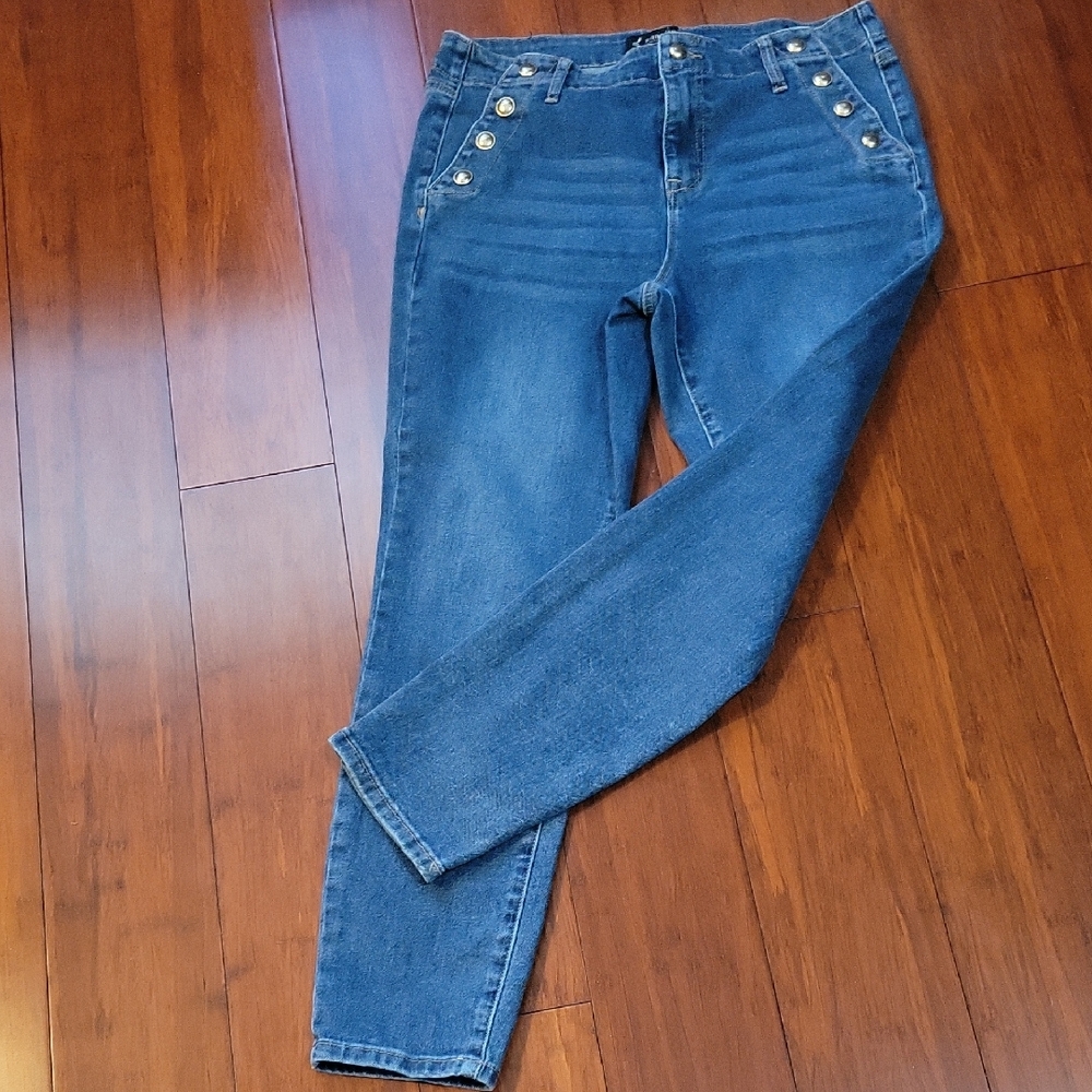 Stylish Blue Women's Jeans ANKLE Size 8